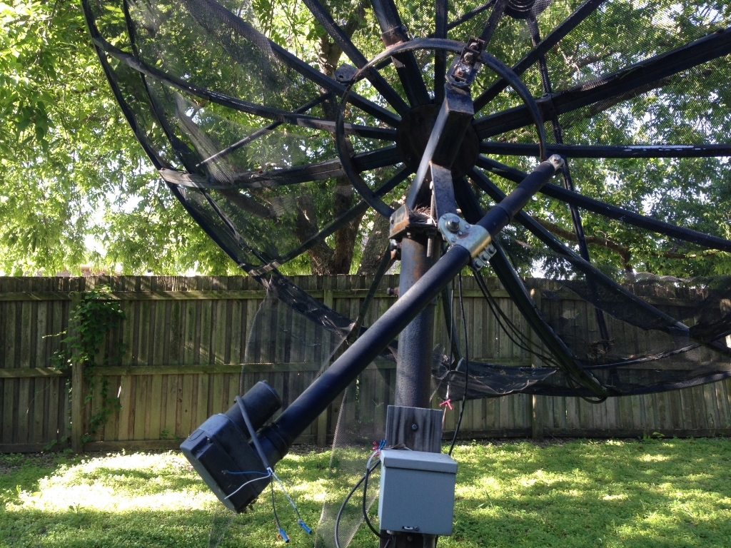 Free 10' satellite dish MakerTrade Dallas Makerspace Talk